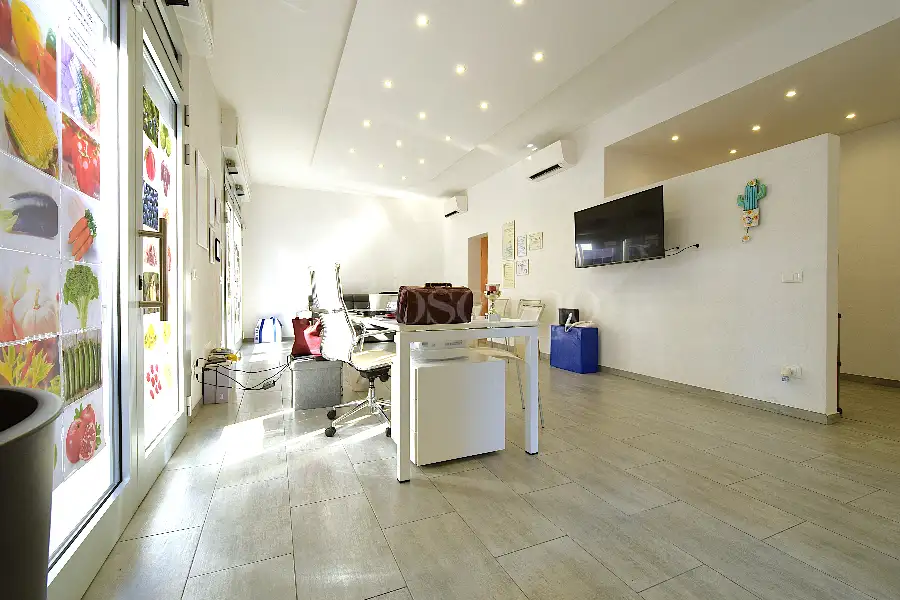 Ufficio in affitto di 60 mq a €500 (rif. 31/2026)
