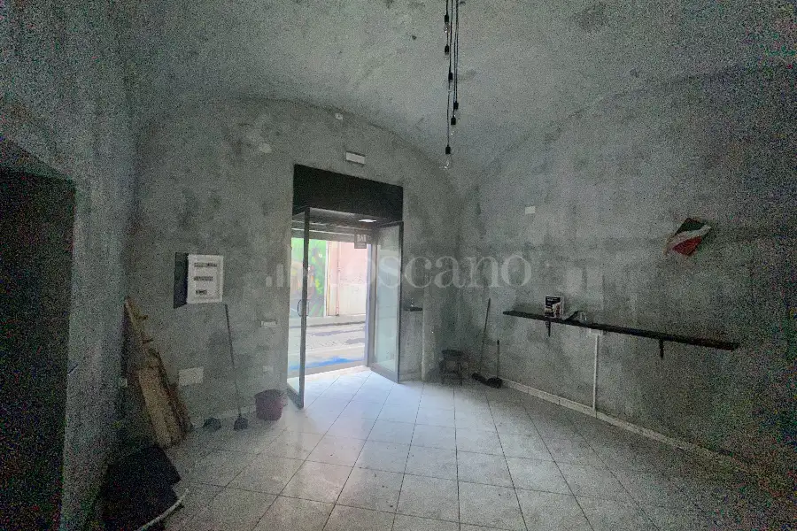 Negozio in affitto di 65 mq a €850 (rif. 40/2024)