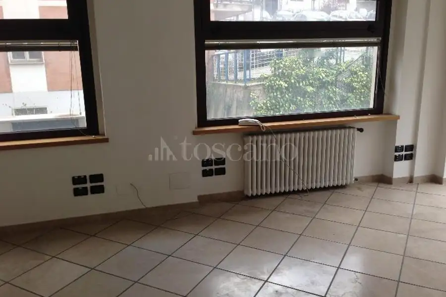 Negozio in vendita di 115 mq a €160.000 (rif. 40/2026)