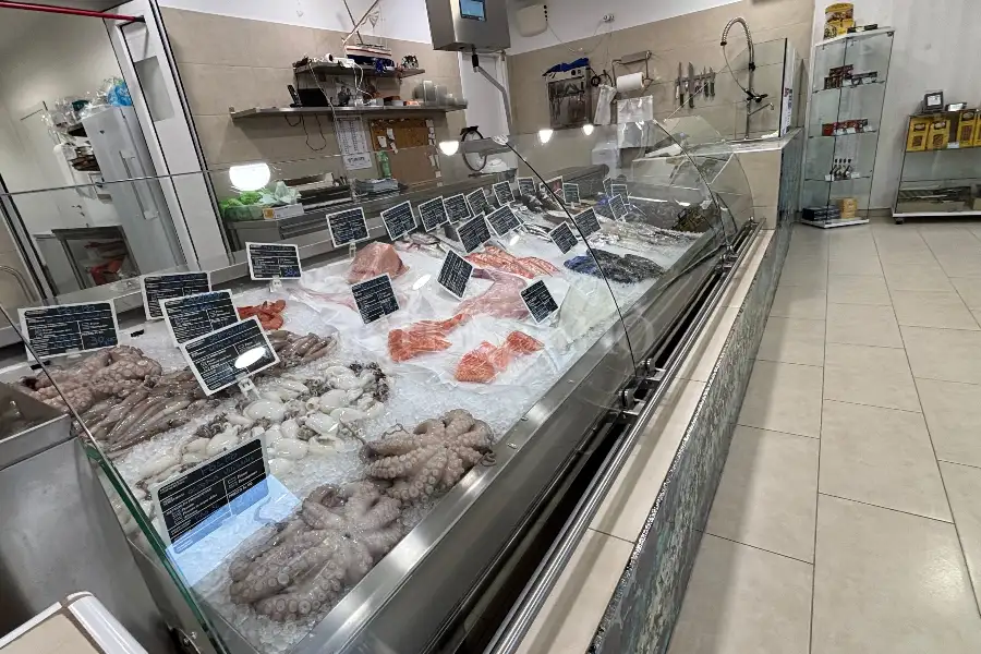 Negozio in vendita di 97 mq a €270.000 (rif. 22/2024)