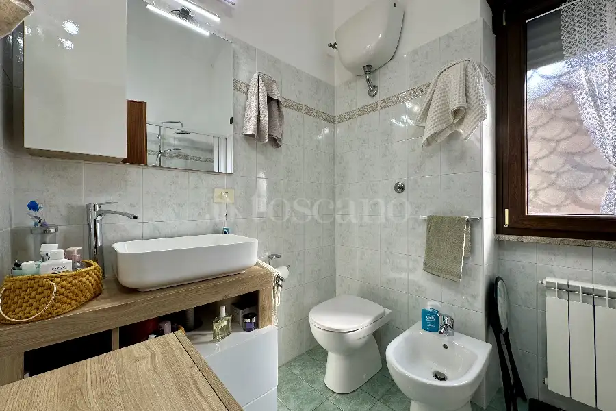 Villa Bifamiliare in vendita di 210 mq a €275.000 (rif. 27/2026)