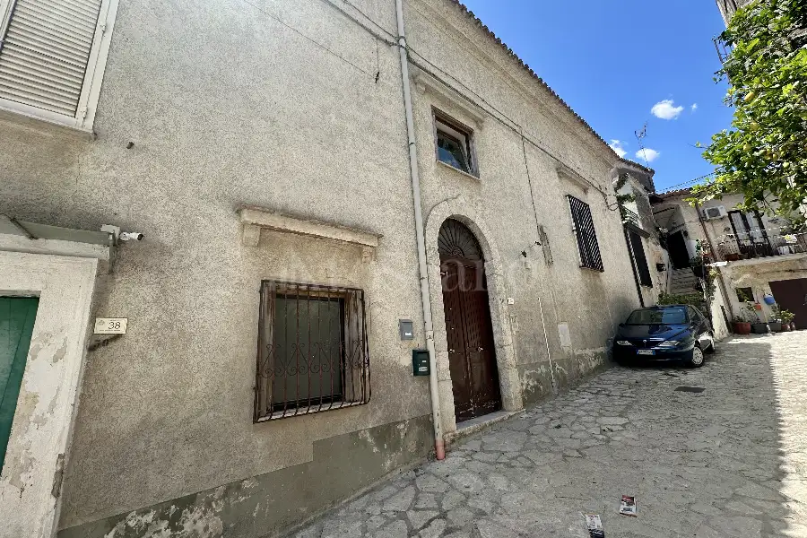 Casa in vendita di 120 mq a €55.000 (rif. 21/2025)