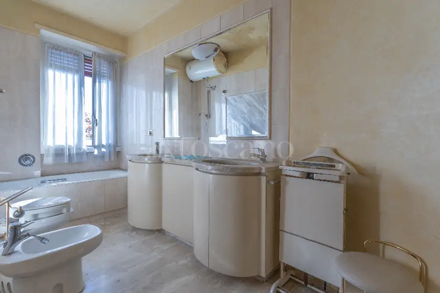 Casa in vendita di 230 mq a €1.495.000 (rif. 7/2025)