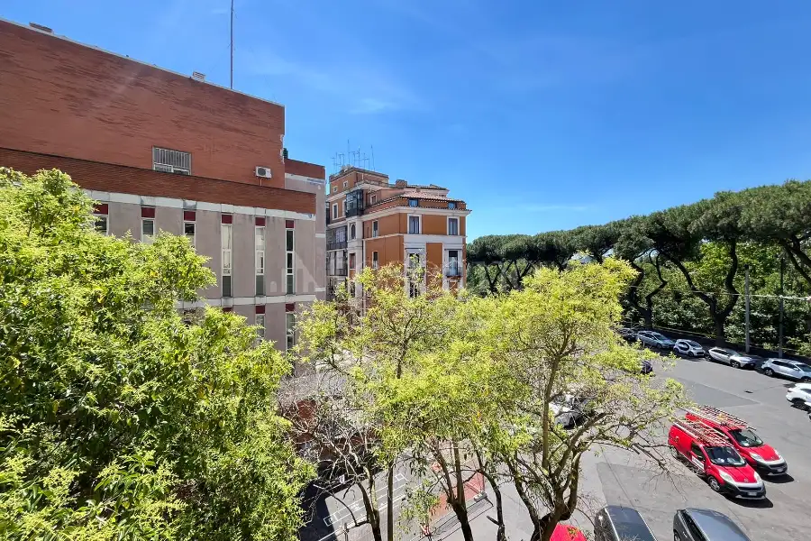 Casa in affitto di 200 mq a €5.300 (rif. 10/2026)