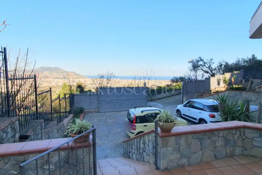 Villa in vendita di 250 mq a €385.000 (rif. 61/2025)