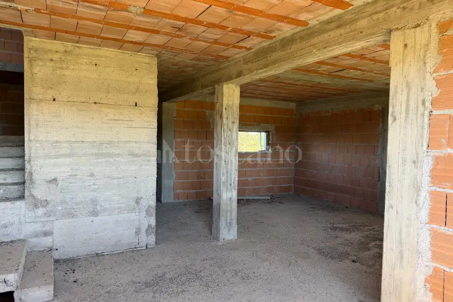 Agricolo in vendita di 30.000 mq a €530.500 (rif. 82/2026)