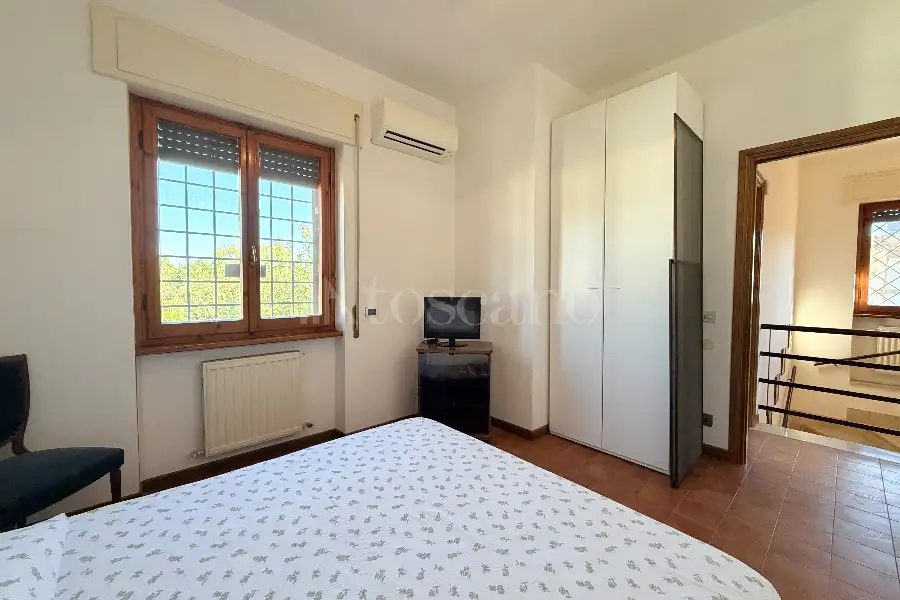 Villa in vendita di 250 mq a €739.000 (rif. 100/2026)