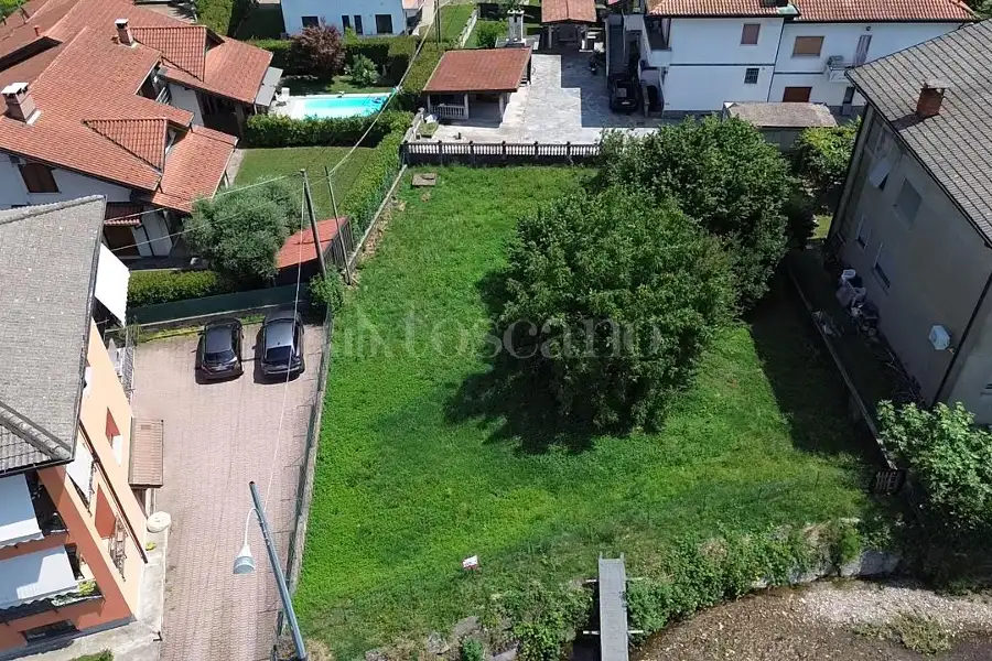 Edificabile Residenziali in vendita di 650 mq a €70.000 (rif. 170/2026)