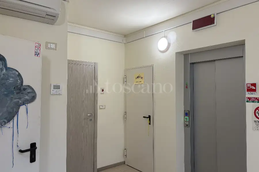 Stabile Uso Ufficio in vendita di 470 mq a €620.000 (rif. 62/2025)