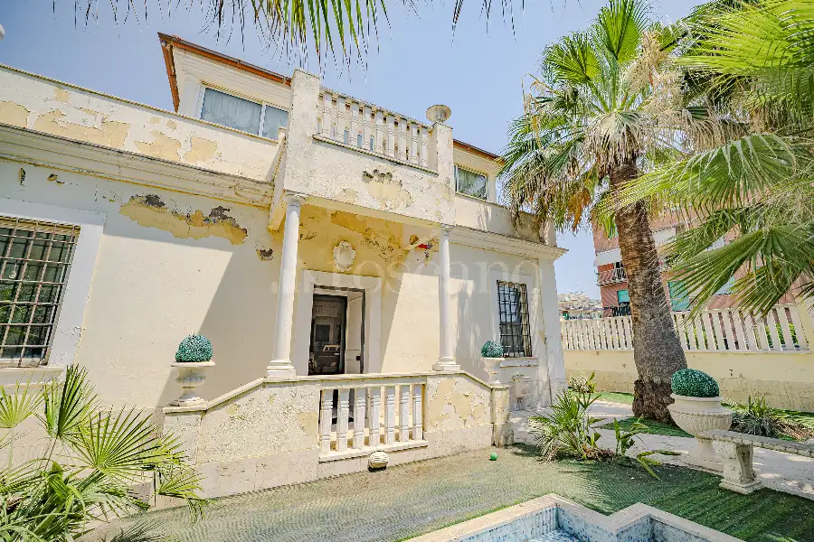 Villa in vendita di 210 mq a €980.000 (rif. 50/2026)