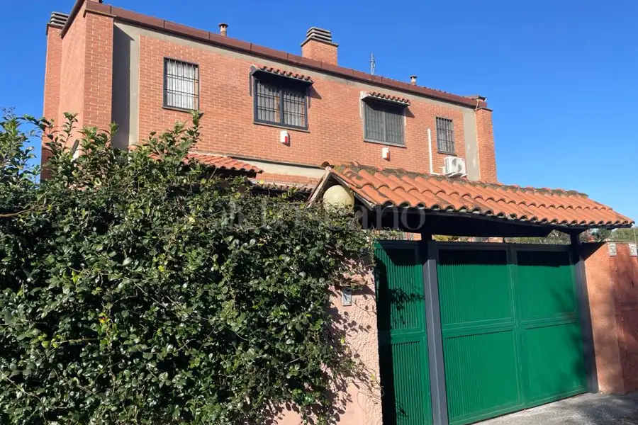 Villa Bifamiliare in vendita di 210 mq a €460.000 (rif. 54/2023)