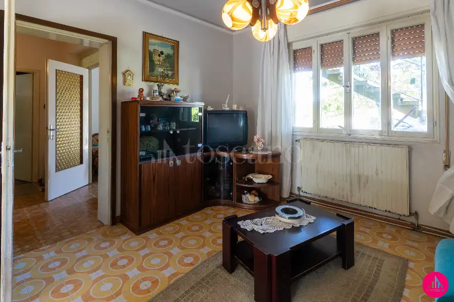 Villa Bifamiliare in vendita di 230 mq a €239.000 (rif. 87/2026)