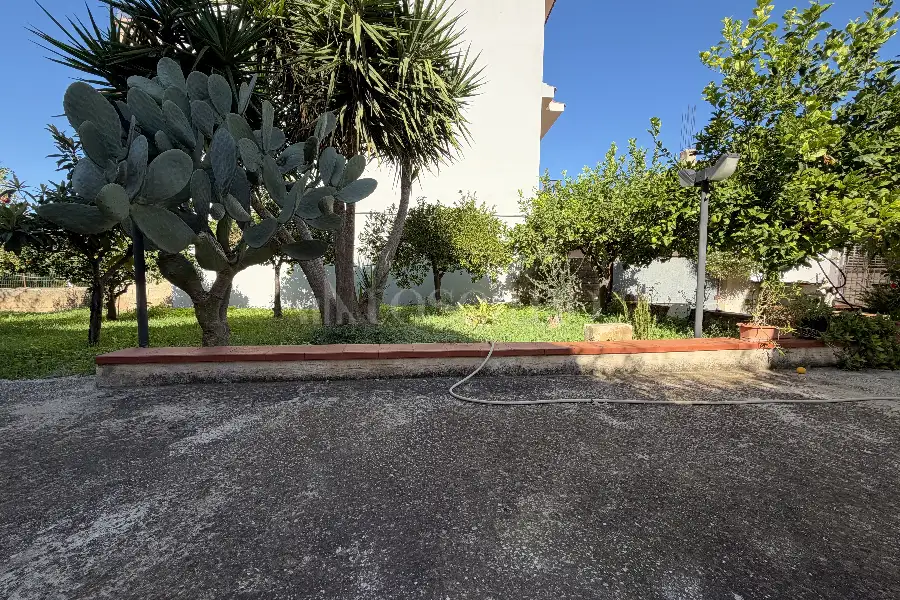 Casa Indipendente in vendita di 220 mq a €330.000 (rif. 148/2026)
