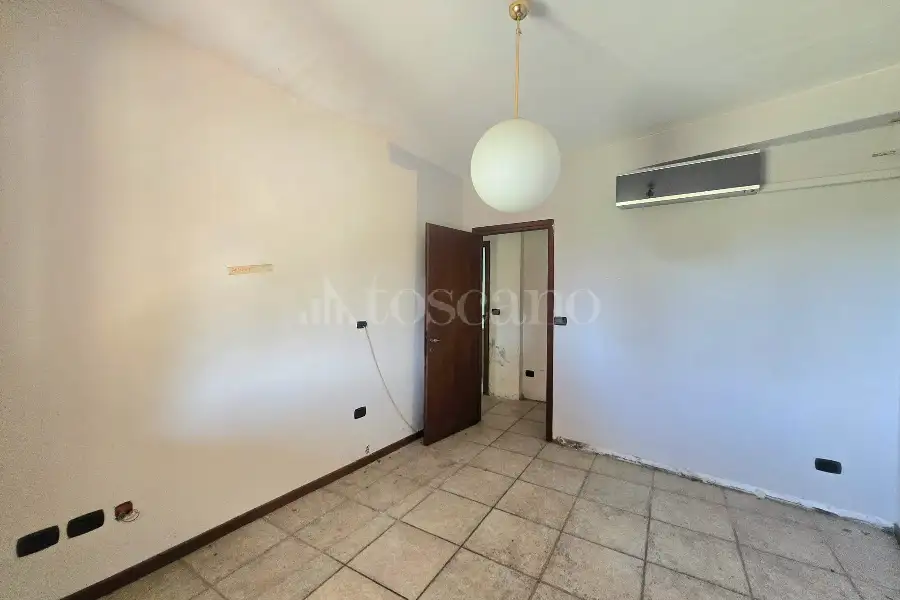 Villa in vendita di 200 mq a €780.000 (rif. 38/2026)