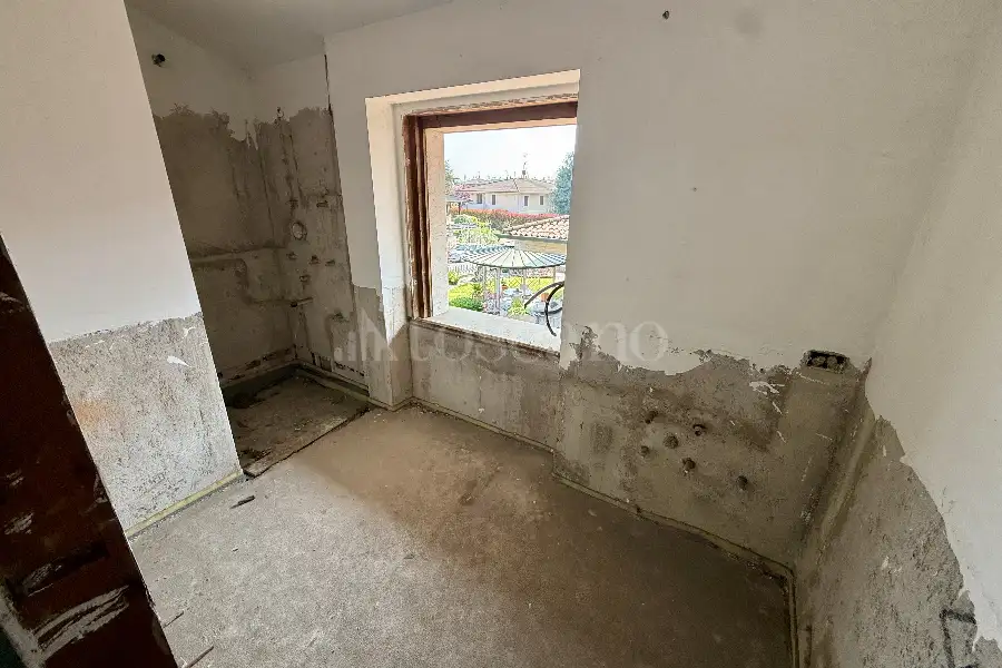 Villa Bifamiliare in vendita di 420 mq trattativa riservata (rif. 17/2026)