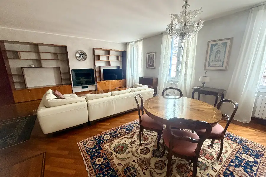 Casa in affitto di 135 mq a €3.800 (rif. 23/2026)