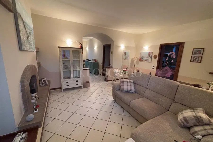 Villa in vendita di 250 mq a €325.000 (rif. 2/2026)