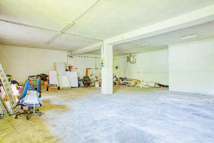Capannone in vendita di 370 mq a €120.000 (rif. 34/2026)