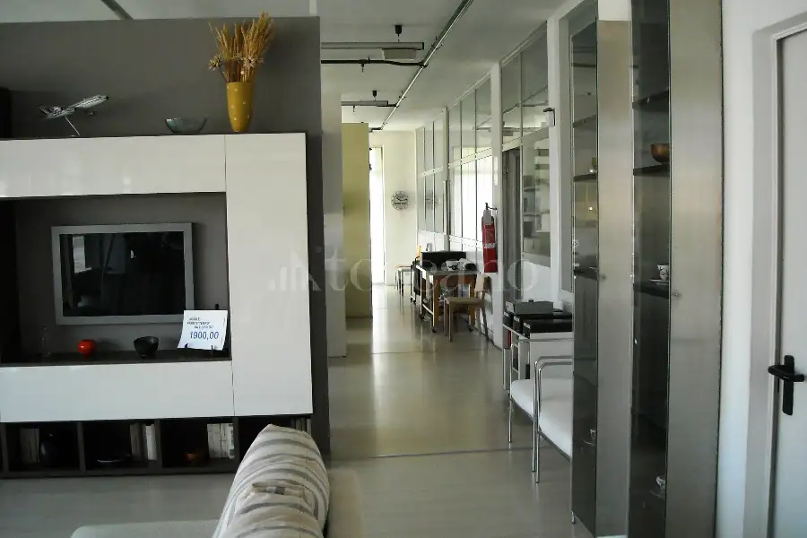 Ufficio in vendita di 2220 mq a €620,000 (rif. MRE1010VE-1)