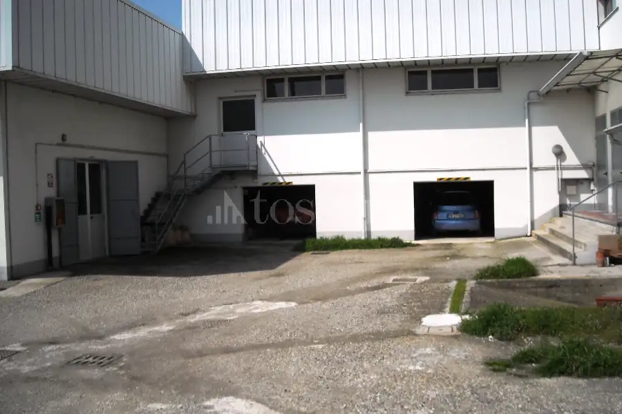 Ufficio in vendita di 2220 mq a €620,000 (rif. MRE1010VE-1)
