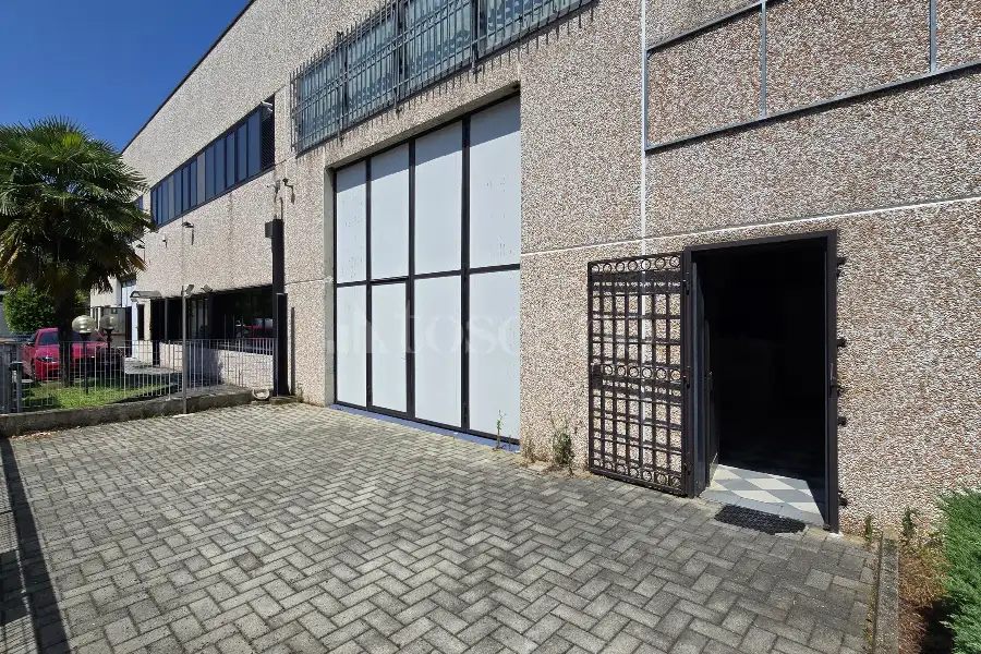 Ufficio in vendita di 550 mq a €450,000 (rif. TS0099VE-1)