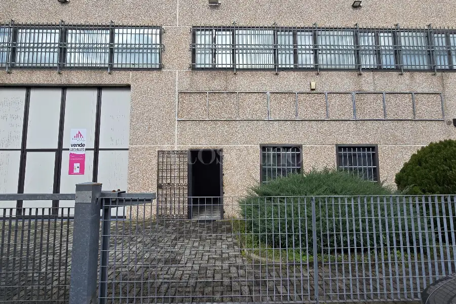 Ufficio in vendita di 550 mq a €450,000 (rif. TS0099VE-1)