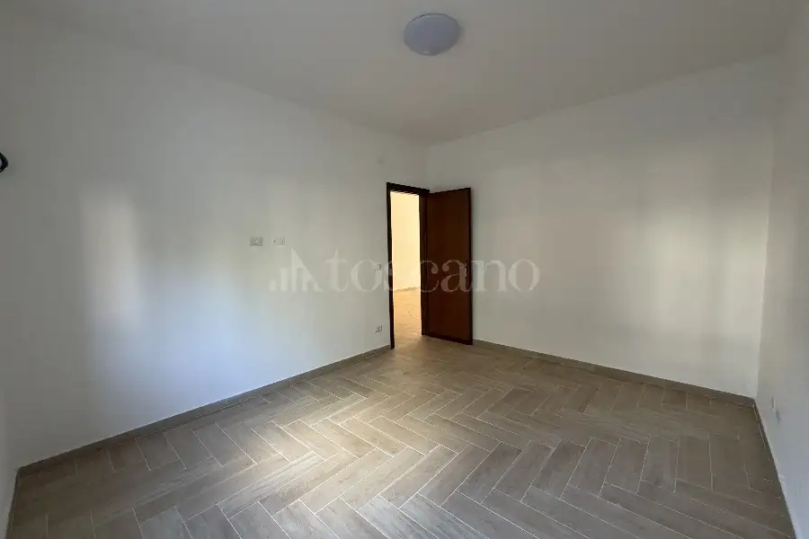 Ufficio in affitto di 98 mq a €850 (rif. 77/2026)