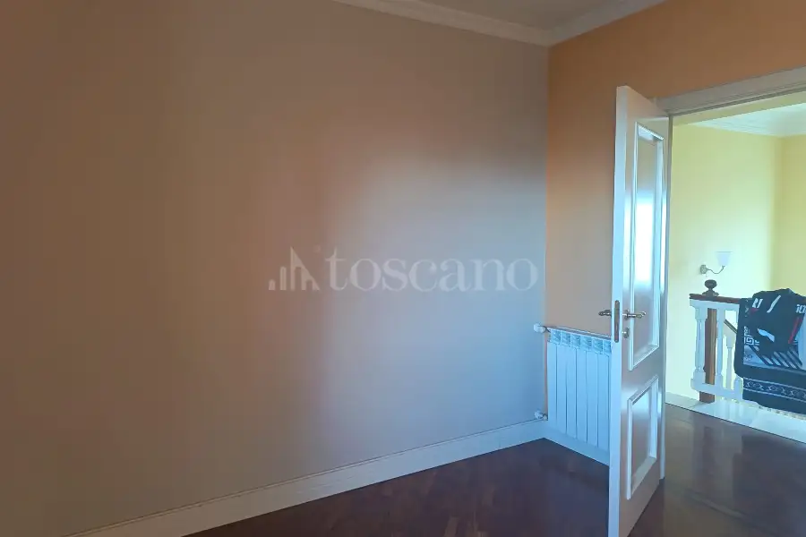 Villa Bifamiliare in vendita di 265 mq a €550.000 (rif. 215/2025)