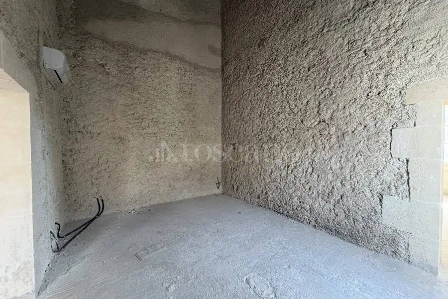Casa in vendita di 290 mq a €450.000 (rif. 110/2026)