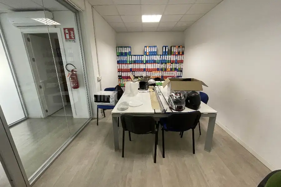 Capannone in vendita di 1.000 mq a €1.900.000 (rif. 15/2026)