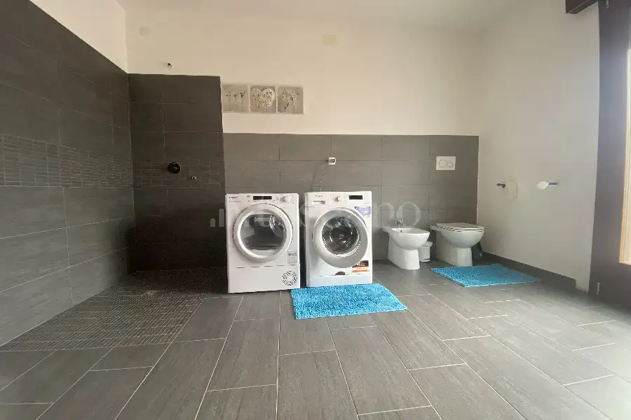 Casa Indipendente in vendita di 214 mq a €246.000 (rif. 16/2026)