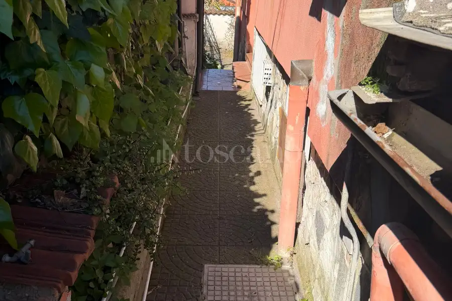 Casale in vendita di 230 mq a €950.000 (rif. 47/2026)