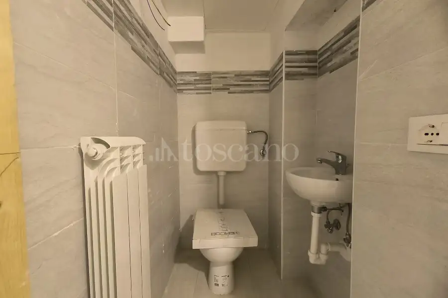 Negozio in vendita di 180 mq a €240.000 (rif. 49/2025)