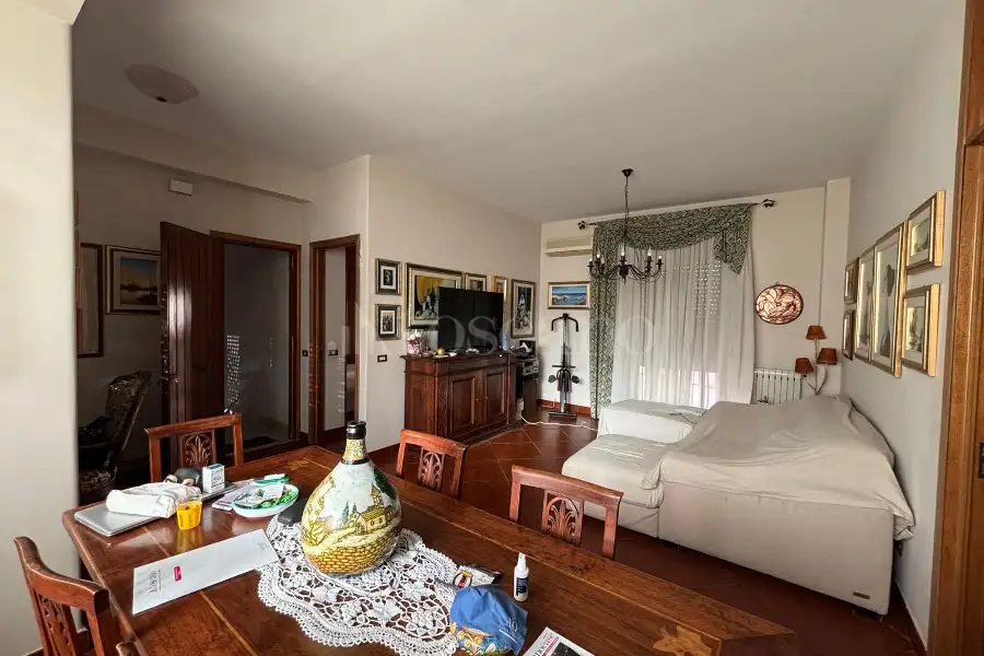 Palazzo in vendita di 270 mq a €430.000 (rif. 166/2025)