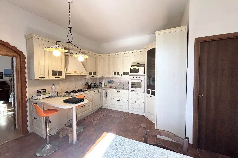Casa in vendita di 180 mq a €325.000 (rif. 23/2026)
