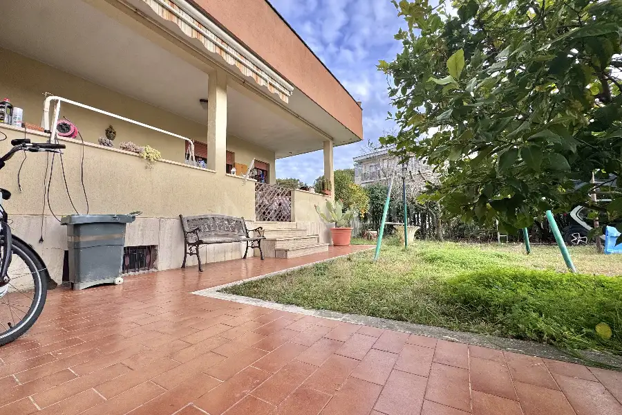 Villa in vendita di 320 mq a €299.000 (rif. 1/2026)