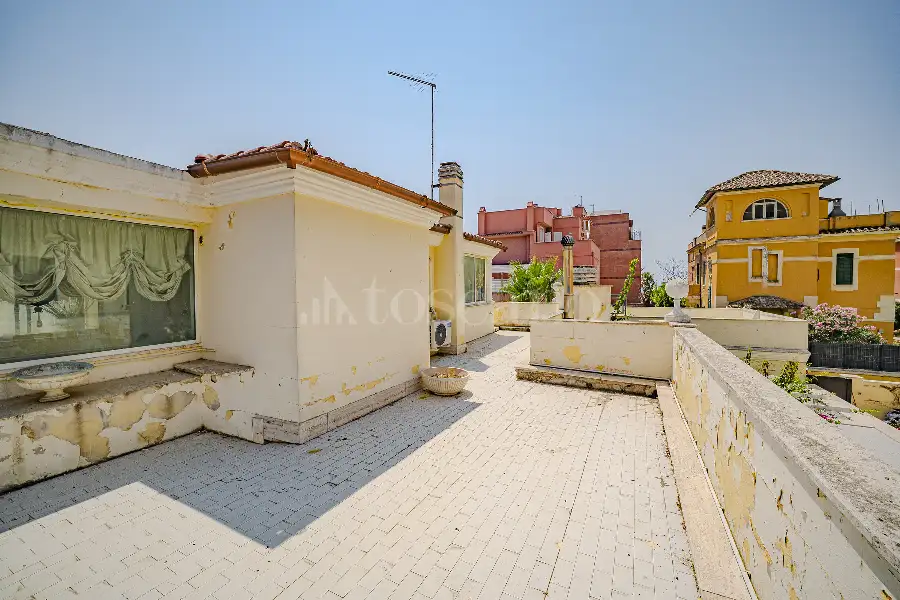 Villa in vendita di 210 mq a €980.000 (rif. 50/2026)