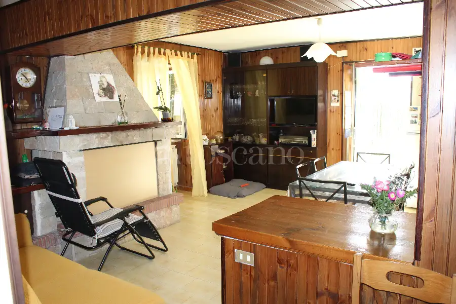 Casa Indipendente in vendita di 212 mq a €210.000 (rif. 15/2026)