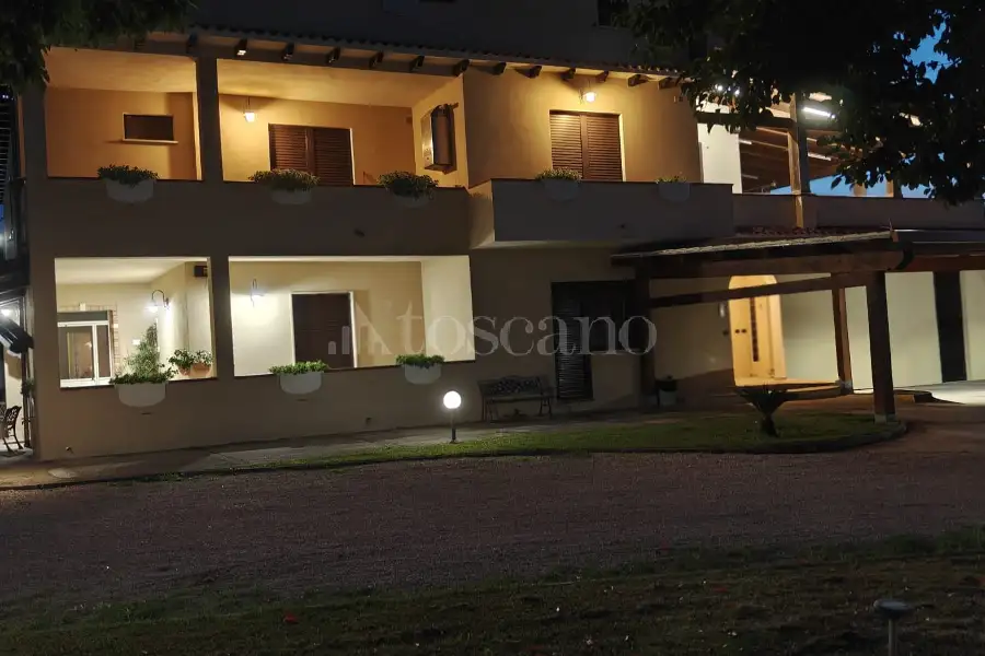 Villa in vendita di 350 mq a €650.000 (rif. 108/2025)
