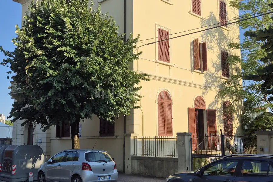 Ufficio in vendita di 600 mq a €450,000 (rif. TS0107VE)