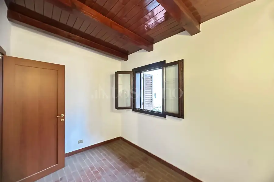 Casa Indipendente in vendita di 233 mq a €199.000 (rif. 95/2025)