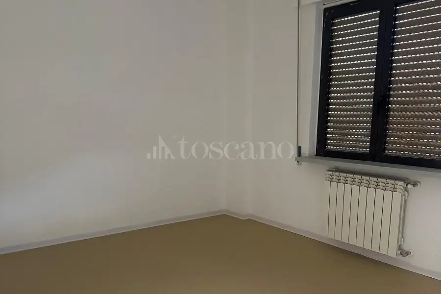 Ufficio in affitto di 300 mq a €3.000 (rif. 83/2026)