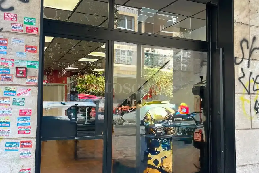 Negozio in affitto di 40 mq a €1.150 (rif. 33/2026)