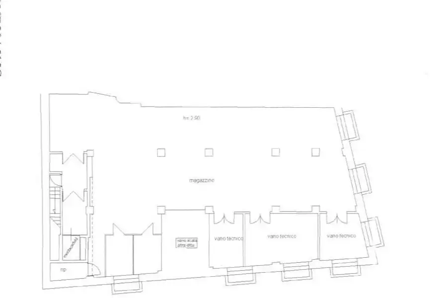 Negozio in affitto di 1.500 mq a €7.000 (rif. 34/2026)