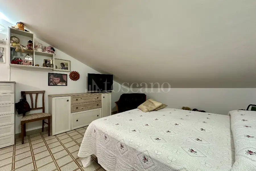 Villa Bifamiliare in vendita di 210 mq a €275.000 (rif. 27/2026)