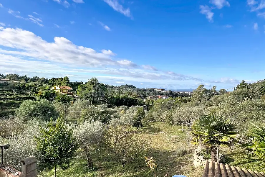 Villa in vendita di 600 mq a €590.000 (rif. 215/2025)