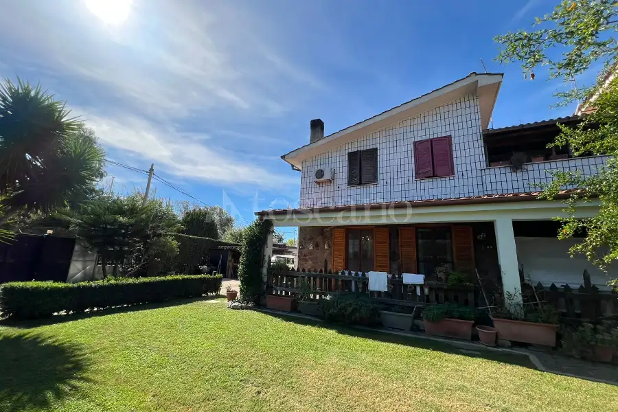 Villa Bifamiliare in vendita di 170 mq a €347.000 (rif. 22/2026)