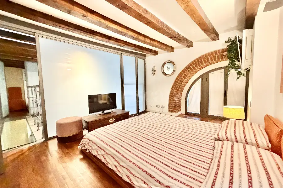 Loft in vendita di 135 mq a €890.000 (rif. 36/2026)