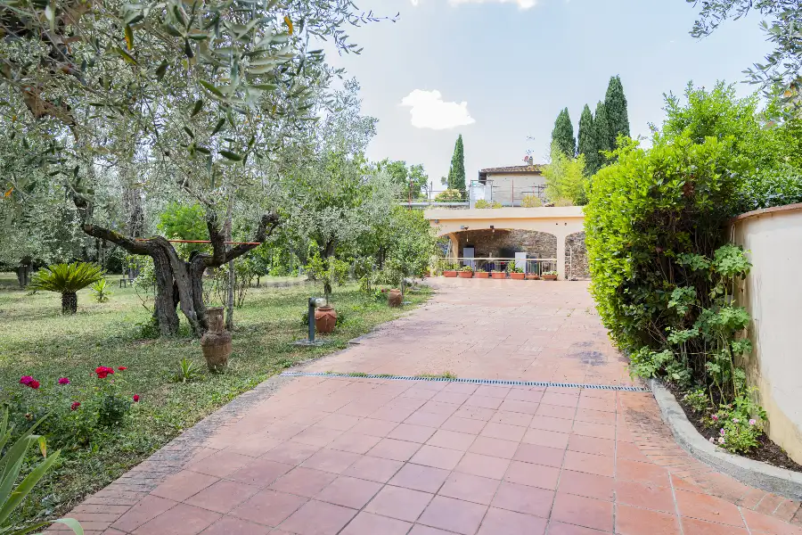 Casa in vendita di 430 mq a €1.250.000 (rif. 25/2025)
