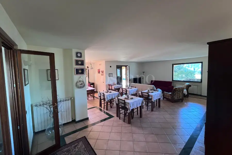 Villa in vendita di 300 mq a €825.000 (rif. 24/2025)